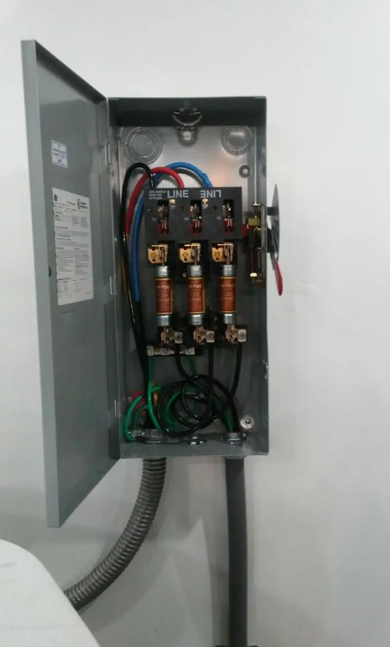 Three-phase disconnect switch installed for Electrical Wiring & Rewiring in Milledgeville